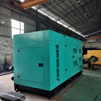 Δροσισμένο νερό σύνολο γεννητριών diesel 60HZ Cummins 800kva 640kw 70dB